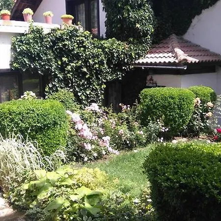 Matsureva House - Pri Ivan Pensjonat Bansko