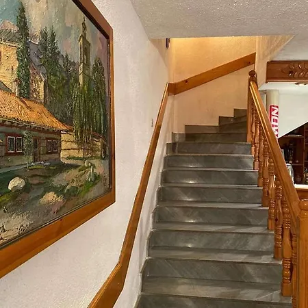 Matsureva House - Pri Ivan Pensjonat 3*